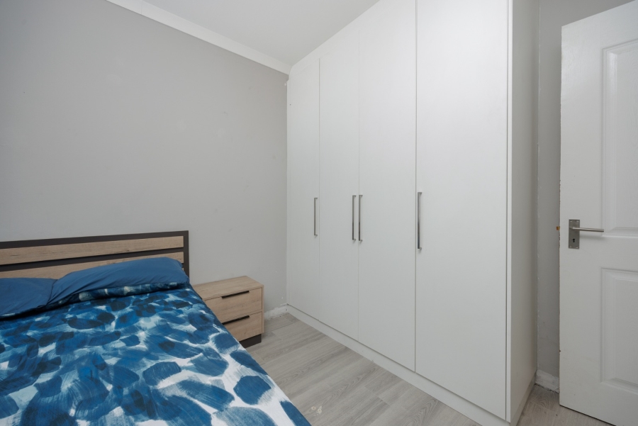 5 Bedroom Property for Sale in Rustdal Western Cape